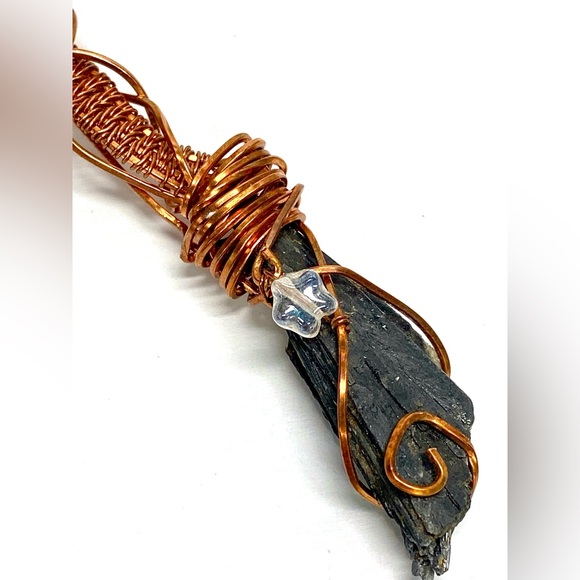 HANDMADE Halloween Witch’s Broom Hand Wrapped Bare Copper Kyanite Fan Pendant - Picture 7 of 10